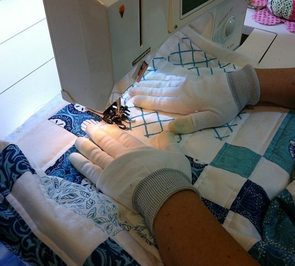 GUANTES PARA ACOLCHAR TALLA S/M - Image 2