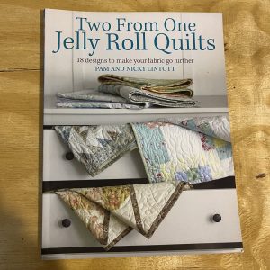 LIBRO 2 FROM 1 JELLY ROLL QUILTS