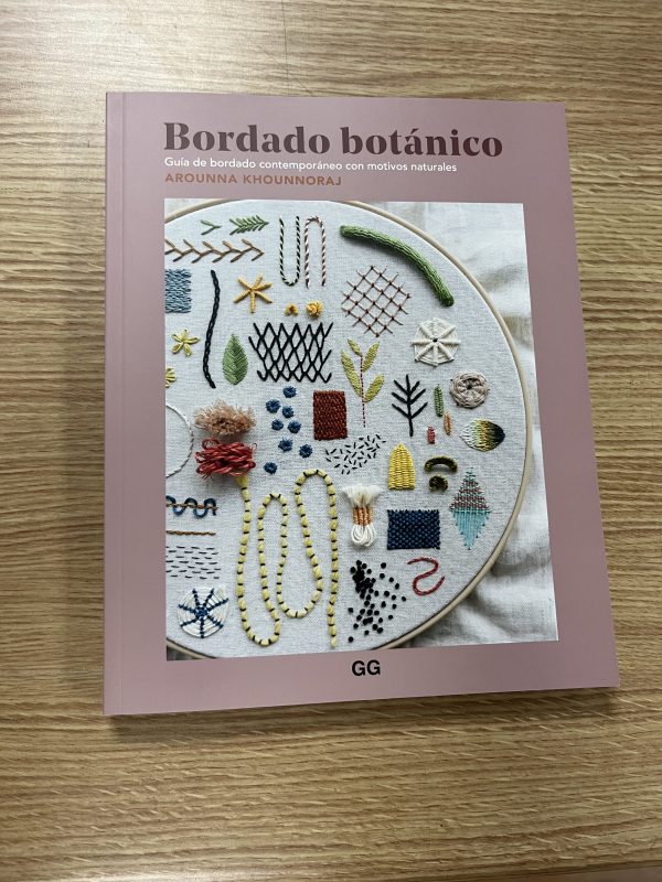 LIBRO BORDADO BOTANICO - Arounna Khounnoraj