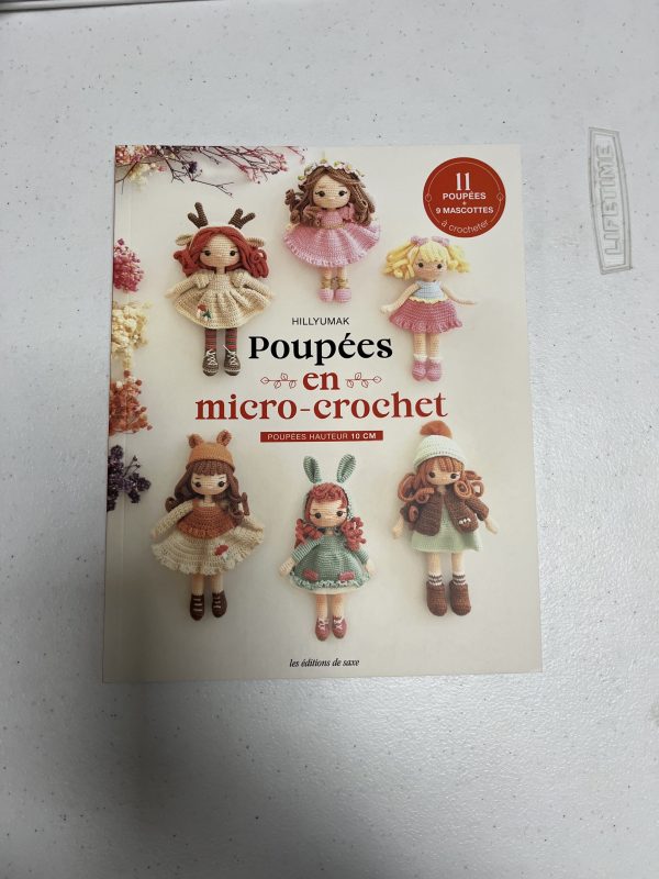 LIBRO POUPÉES EN MICRO-CROCHET