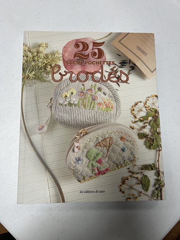 LIBRO 25 SACS & POCHETTES BRODÉS