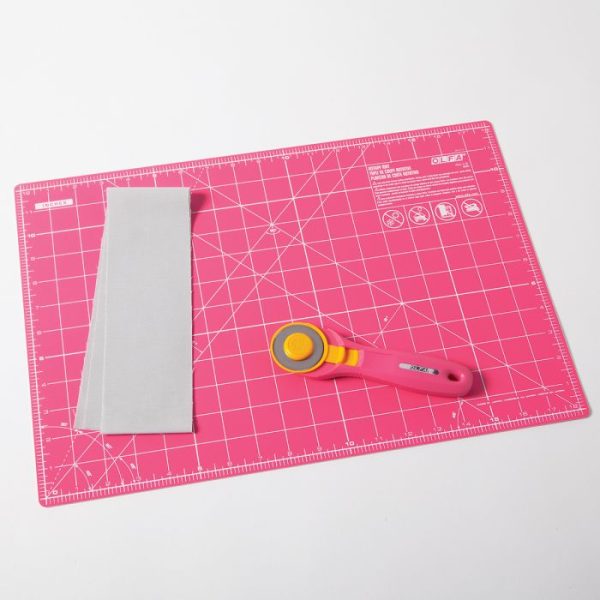 CUTER OLFA ROTATIVO 45MM RTY-2/C ROSA - Image 3